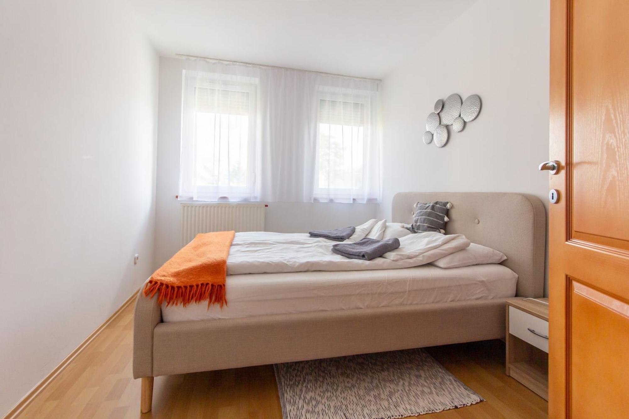 Viky'S Apartment Γκιόρ Εξωτερικό φωτογραφία